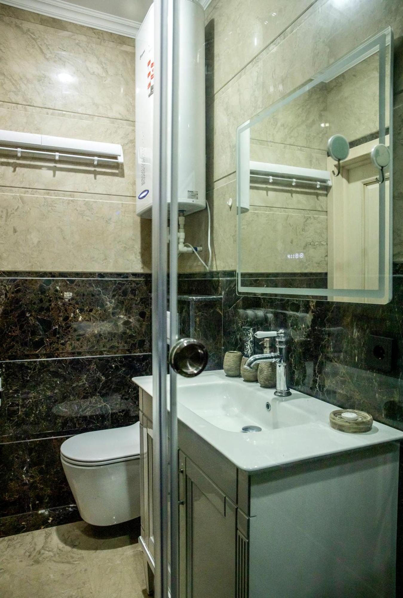 4Elements Apartments - One Br Apartments On Republic Square Erevan Esterno foto