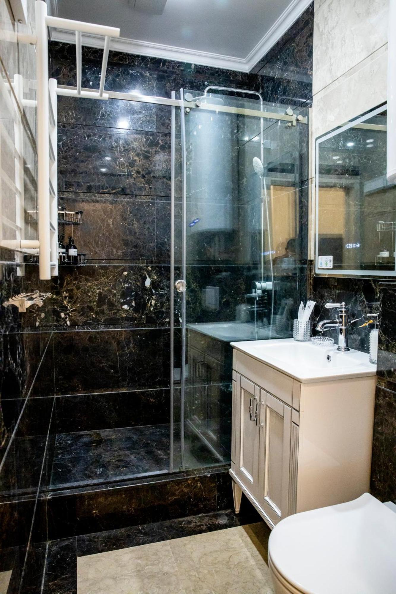 4Elements Apartments - One Br Apartments On Republic Square Erevan Esterno foto